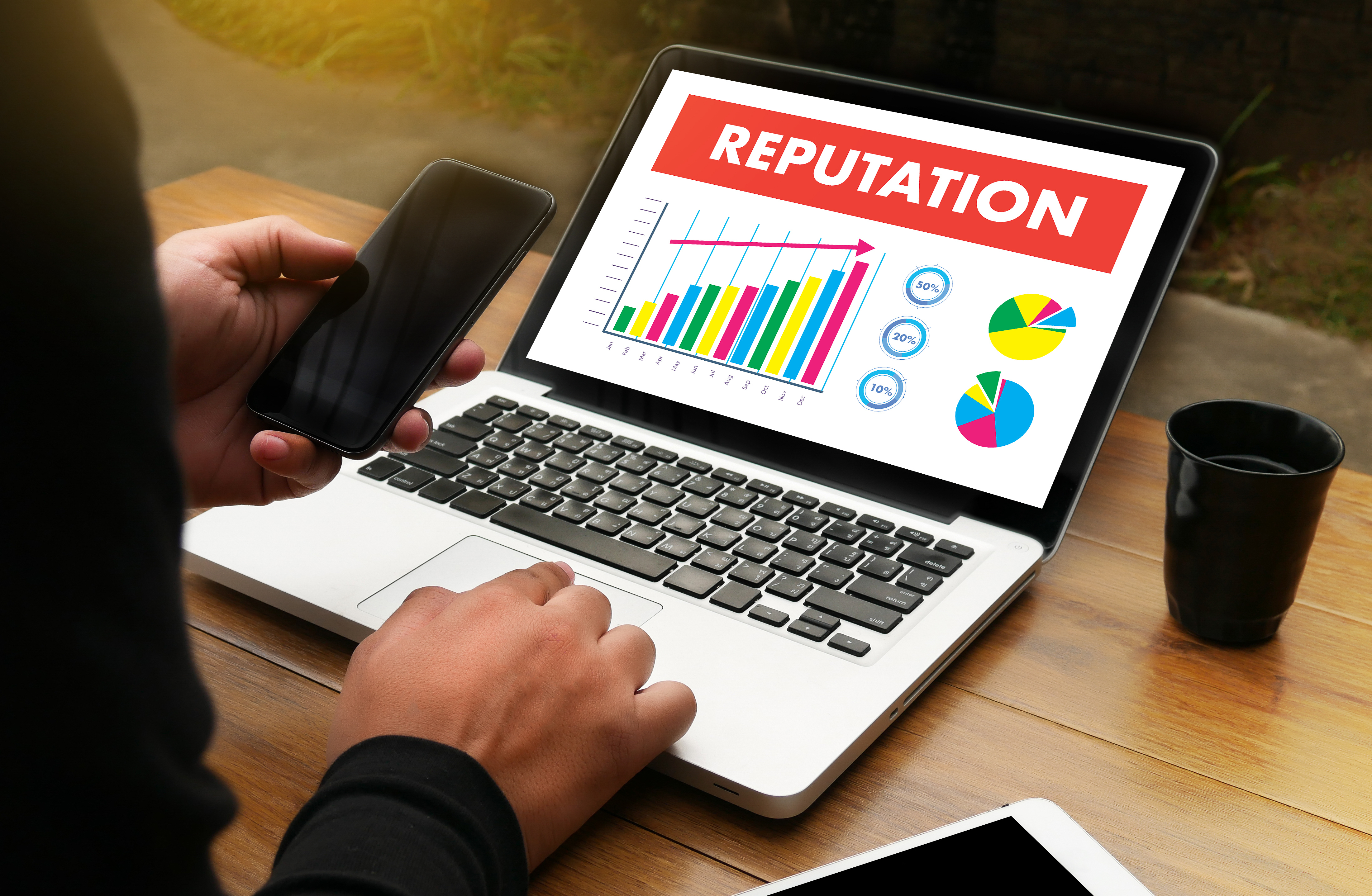 online reputation management laptop